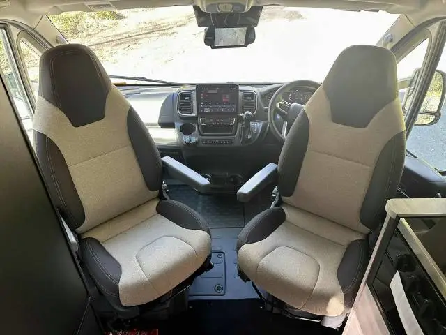 NEW 2026 AVIDA LEURA B6942