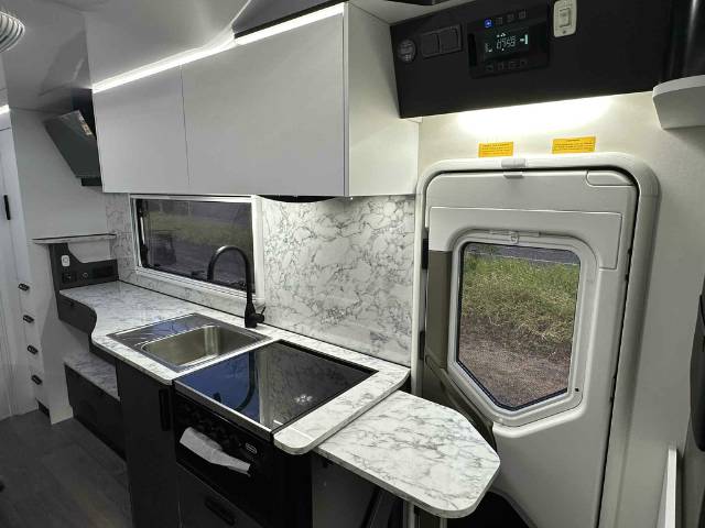 NEW 2026 AVIDA SILVERTON  C6914 MOTORHOME SERIES 2