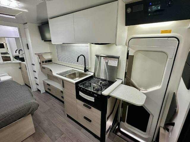 NEW 2026 AVIDA BIRDSVILLE C7464SL MOTORHOME AUTOMATIC