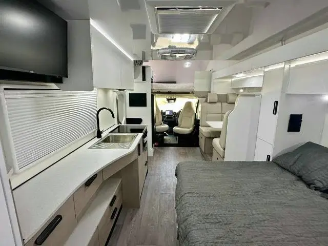 NEW 2026 AVIDA BIRDSVILLE C7464SL