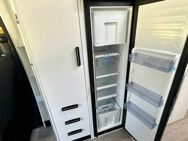 NEW 2025 AVIDA DIVERSION LX V7012 CAMPERVAN AUTO 417 LWB