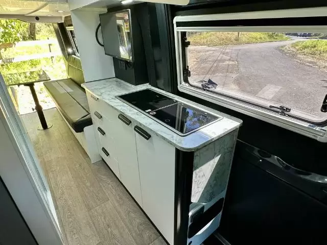 NEW 2025 AVIDA DIVERSION LX V7012