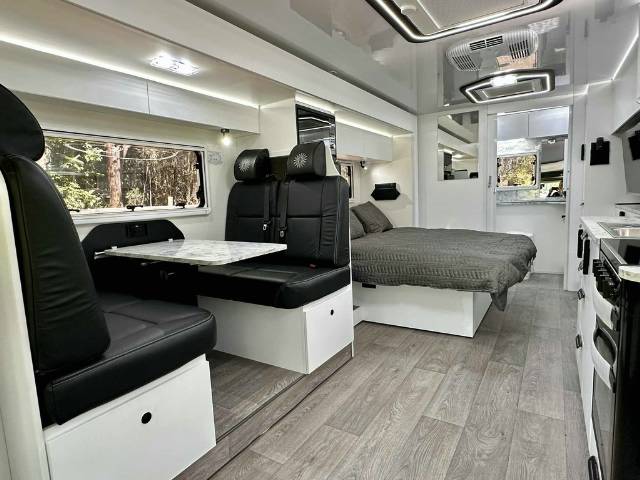NEW 2026 AVIDA ESPERANCE LX C7854SL MOTORHOME AUTOMATIC