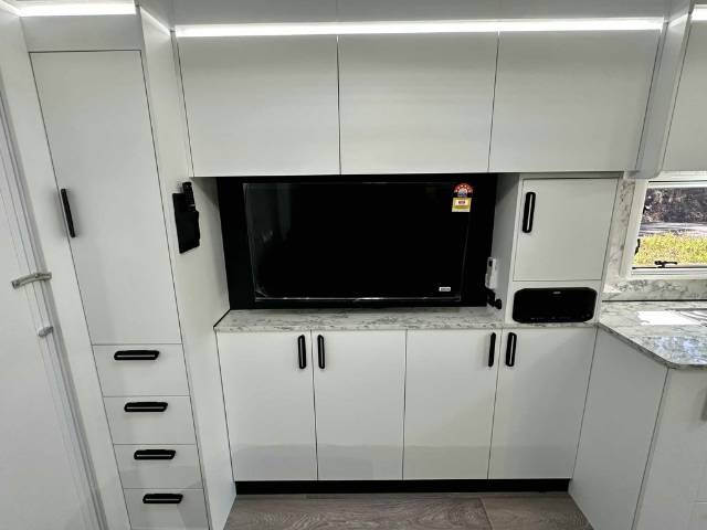 NEW 2026 AVIDA ESPERANCE LX C7854SL MOTORHOME AUTOMATIC