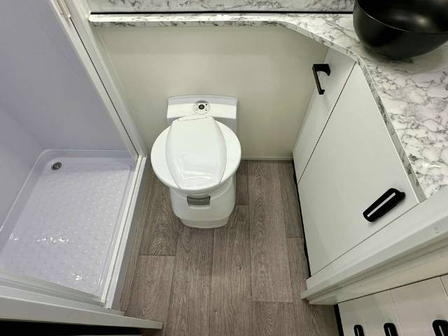 NEW 2026 AVIDA ESPERANCE LX C7854SL MOTORHOME AUTOMATIC