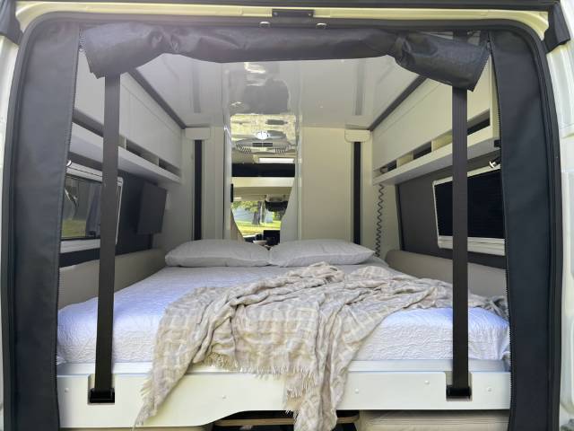 NEW 2026 AVIDA ESCAPE V6442 CAMPERVAN AUTOMATIC