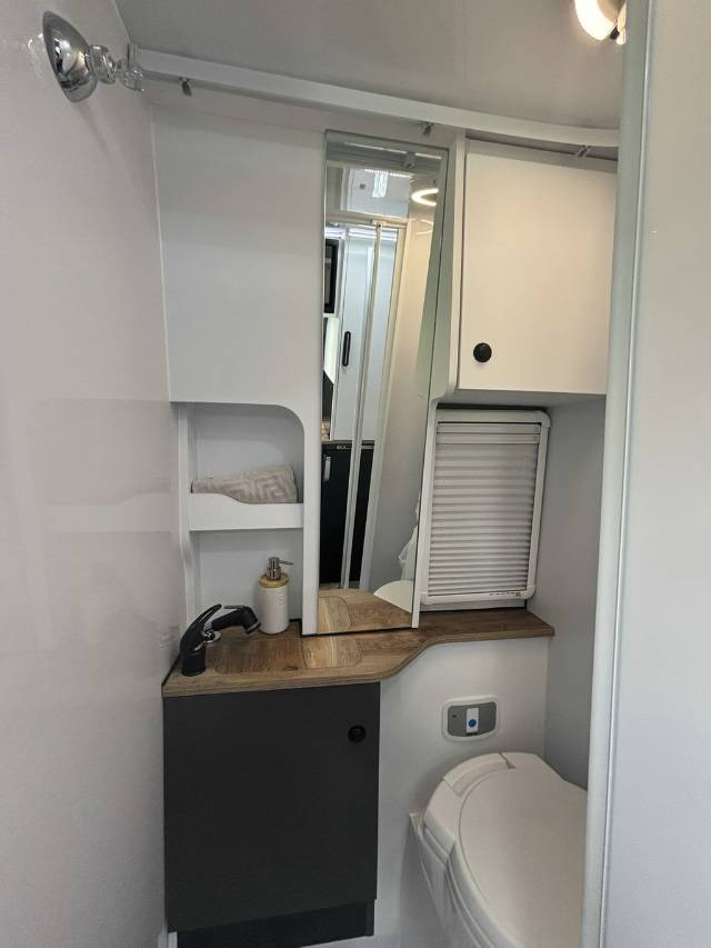 NEW 2026 AVIDA ESCAPE V6442 CAMPERVAN AUTOMATIC