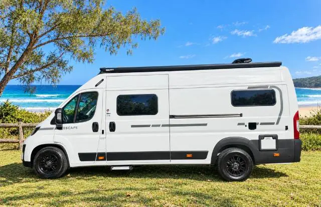 https://media-caravea.syd1.digitaloceanspaces.com/caravans/6EC13194/image-1.webp?q=5waWYbnK6k