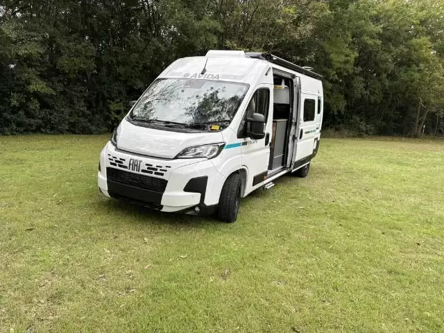 https://media-caravea.syd1.digitaloceanspaces.com/caravans/6EC13194/image-1.webp?q=lkLjzct3Hp