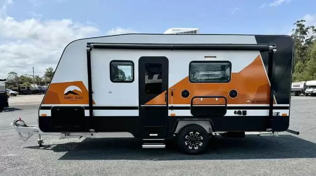 NEW 2025 SNOWY RIVER SRC18 MY26