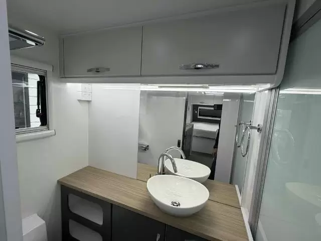 NEW 2025 SNOWY RIVER SRC18 MY26