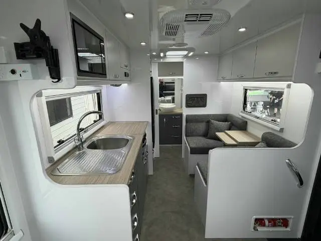 NEW 2025 SNOWY RIVER SRC18 MY26