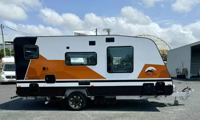 NEW 2025 SNOWY RIVER SRC18 MY26