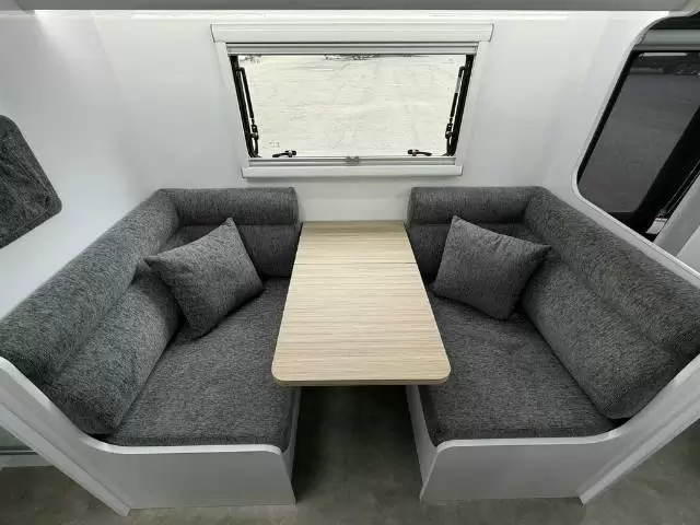 NEW 2025 SNOWY RIVER SRC18 MY26