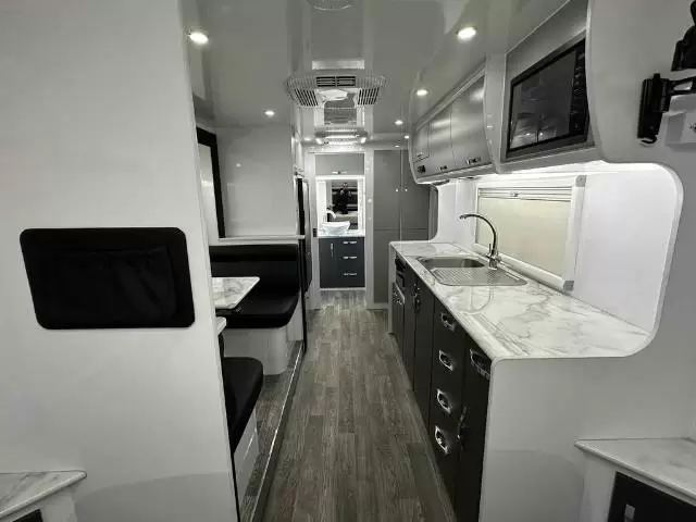NEW 2025 SNOWY RIVER SRC22S MY26