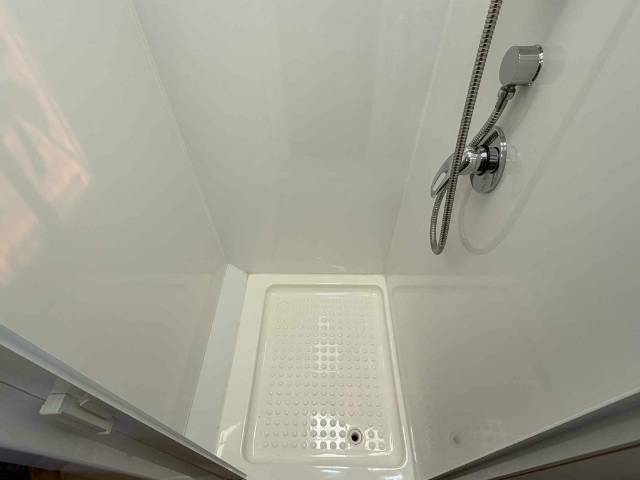 USED 2009 SUNLAND EMERALD SINGLE BEDS CARAVAN 2 AXLE