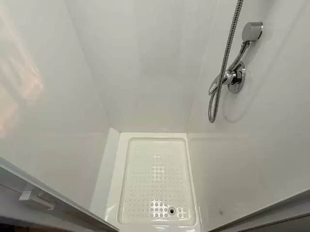 USED 2009 SUNLAND EMERALD SINGLE BEDS