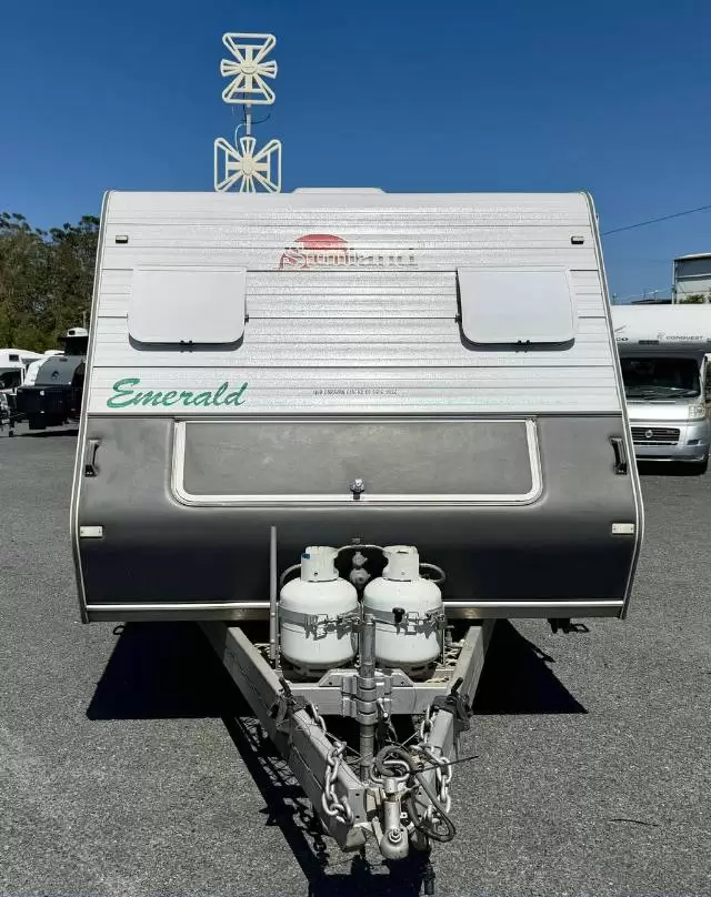 USED 2009 SUNLAND EMERALD SINGLE BEDS