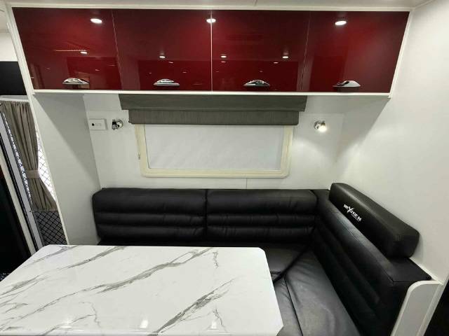 USED 2018 NEXTGEN BLACKLINE SINGLE BEDS CARAVAN 2 AXLE