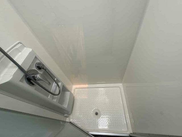 USED 2018 NEXTGEN BLACKLINE SINGLE BEDS CARAVAN 2 AXLE