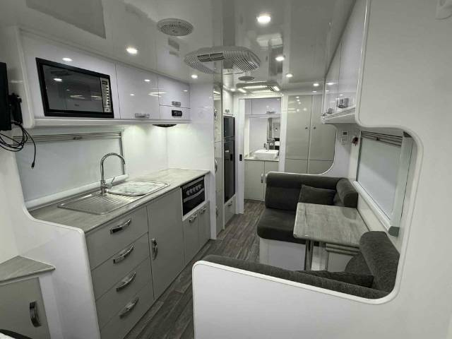 USED 2021 SNOWY RIVER SRC21 CARAVAN 2 AXLE