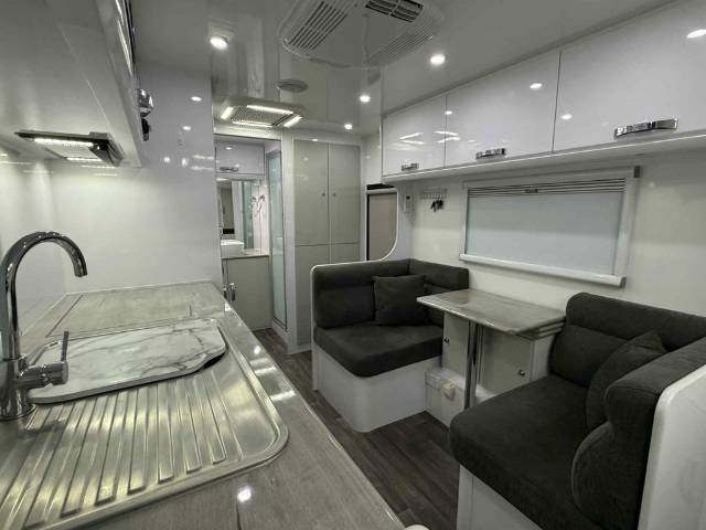 USED 2021 SNOWY RIVER SRC21 CARAVAN 2 AXLE