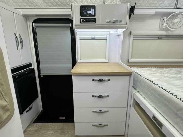 NEW 2025 SNOWY RIVER SRH13 HYBRID 1 AXLE