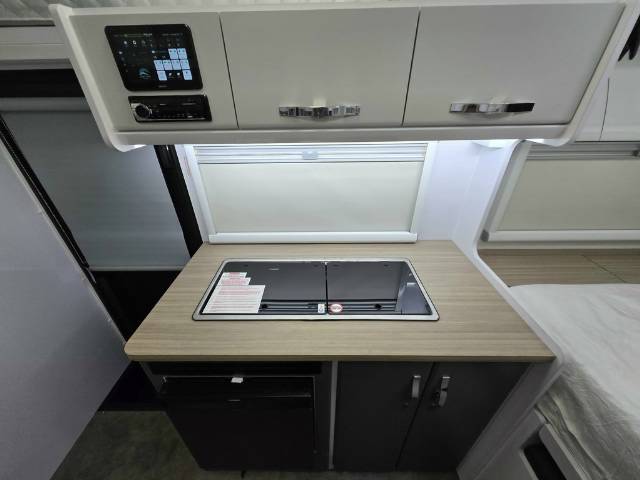 NEW 2025 SNOWY RIVER SRH16F FAMILY HYBRID 1 AXLE