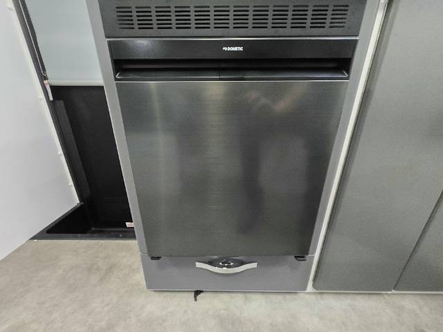 NEW 2025 SNOWY RIVER SRH16F FAMILY HYBRID 1 AXLE