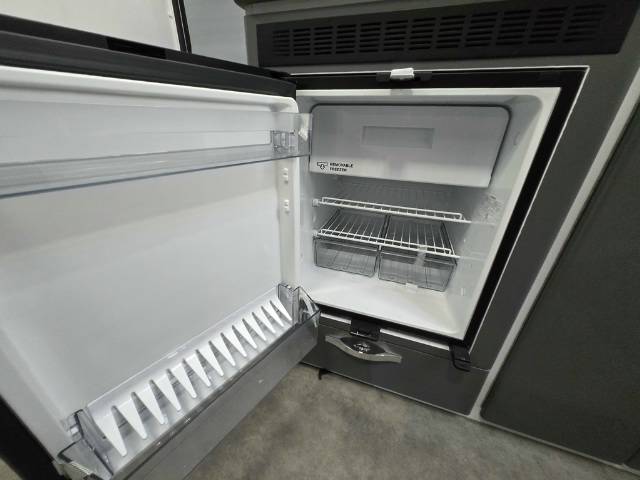 NEW 2025 SNOWY RIVER SRH16F FAMILY HYBRID 1 AXLE