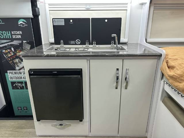 NEW 2025 SNOWY RIVER SRH16F FAMILY HYBRID 1 AXLE