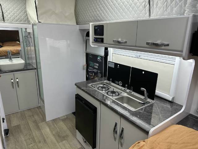 NEW 2025 SNOWY RIVER SRH16F FAMILY HYBRID 1 AXLE