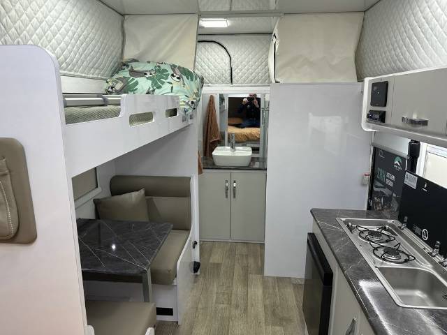 NEW 2025 SNOWY RIVER SRH16F FAMILY HYBRID 1 AXLE