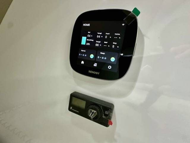 NEW 2025 SNOWY RIVER SRH16F FAMILY HYBRID 1 AXLE