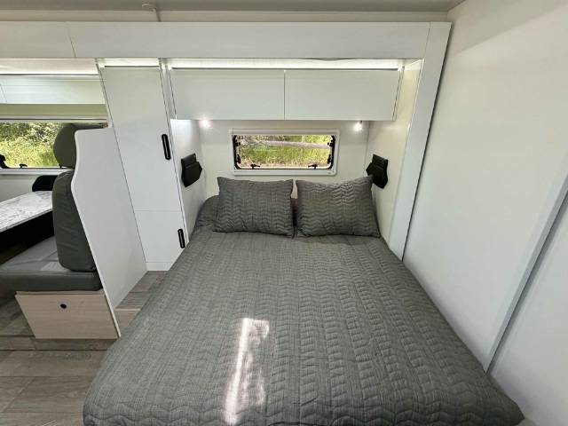 NEW 2026 AVIDA BIRDSVILLE LX C7464SL MOTORHOME SERIES 2