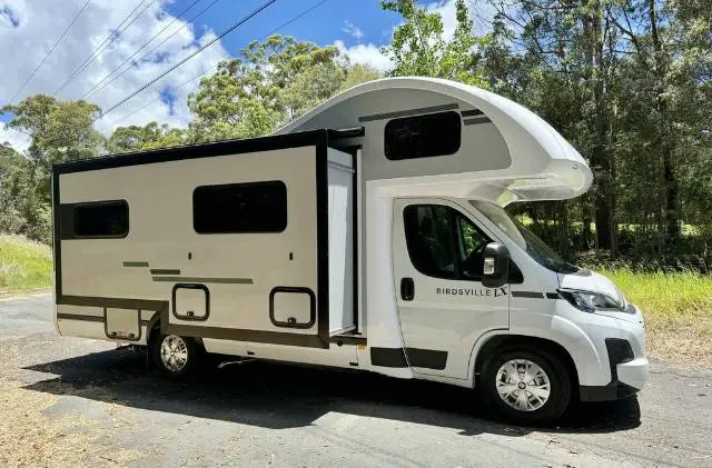 https://media-caravea.syd1.digitaloceanspaces.com/caravans/6EC14616/image-2.webp?q=3kM85v34vV
