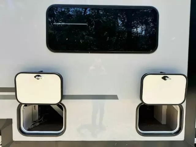 https://media-caravea.syd1.digitaloceanspaces.com/caravans/6EC14616/image-9.webp?q=ApBam2vlkU
