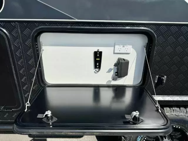 NEW 2025 SNOWY RIVER SRH16 MY26