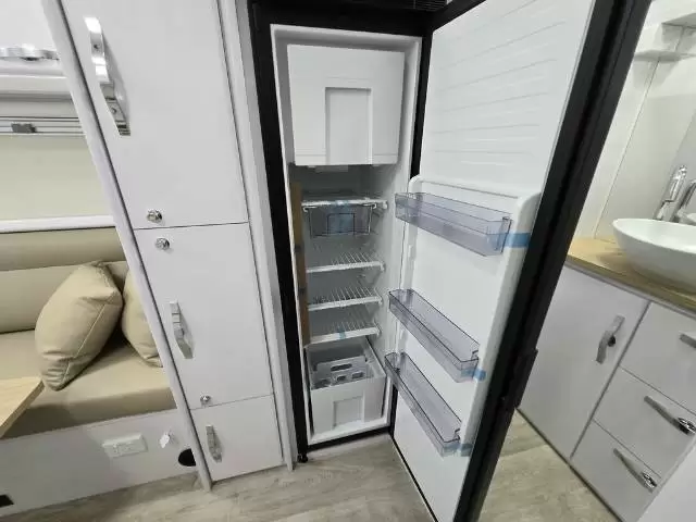 NEW 2025 SNOWY RIVER SRH16 MY26