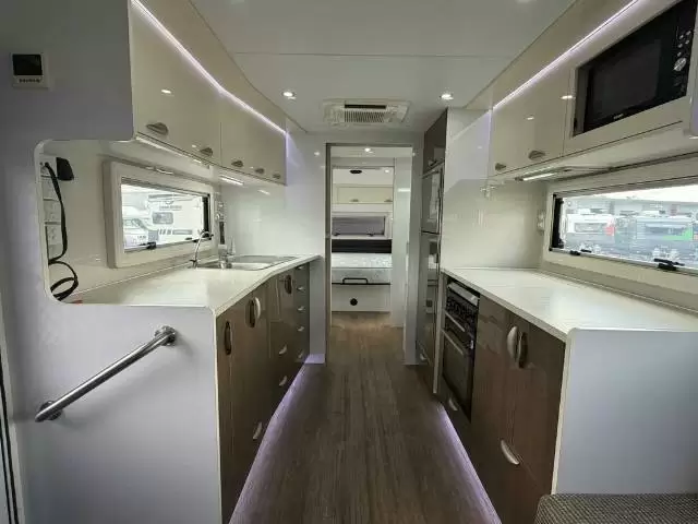 USED 2015 ROADSTAR DAINTREE REAR CLUB