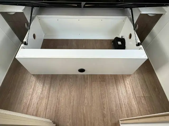 https://media-caravea.syd1.digitaloceanspaces.com/caravans/6EC14729/image-9.webp?q=l25L1LQcF0
