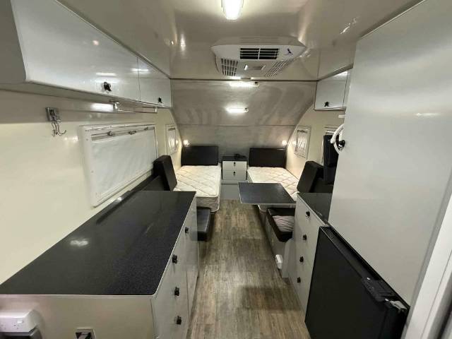 USED 2018 SPORTSCRUISER TOURER 1600 CARAVAN 1 AXLE