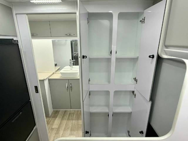 USED 2024 SNOWY RIVER SRC21 CARAVAN 2 AXLE