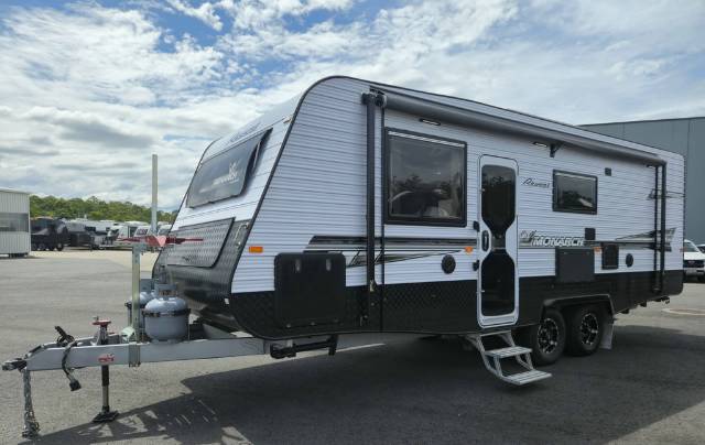 USED 2018 REGENT MONARCH SLIDE CARAVAN 2 AXLE