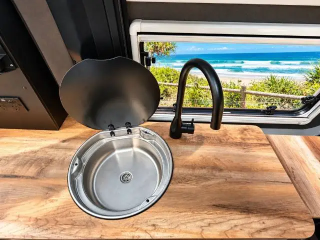 NEW 2026 AVIDA TREK V6452 E