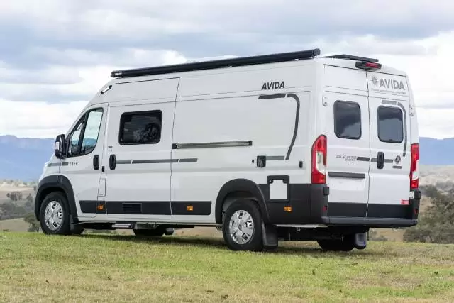 NEW 2026 AVIDA TREK V6452