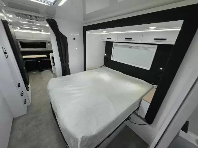 NEW 2025 SNOWY RIVER SRL220S