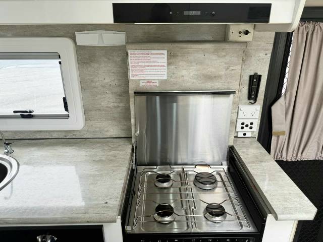 USED 2018 OPTION RV TRACTION CARAVAN 2 AXLE