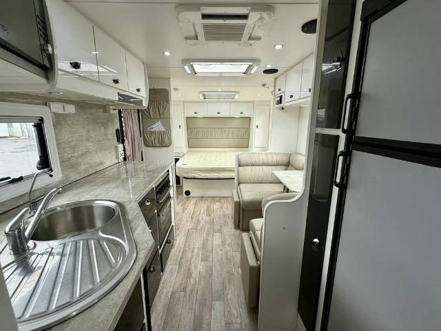 USED 2018 OPTION RV TRACTION CARAVAN 2 AXLE