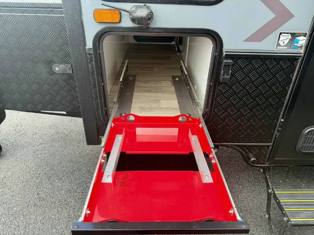 USED 2024 SNOWY RIVER SRH15 FAMILY HYBRID 1 AXLE